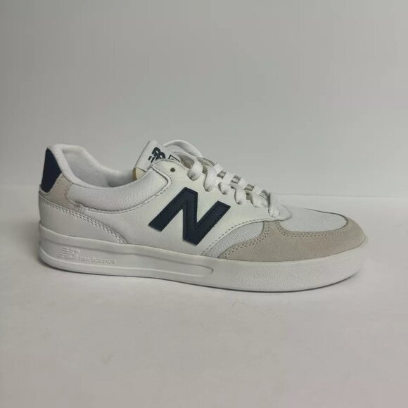 New Balance Womens 300 Court Sneaker White Size D